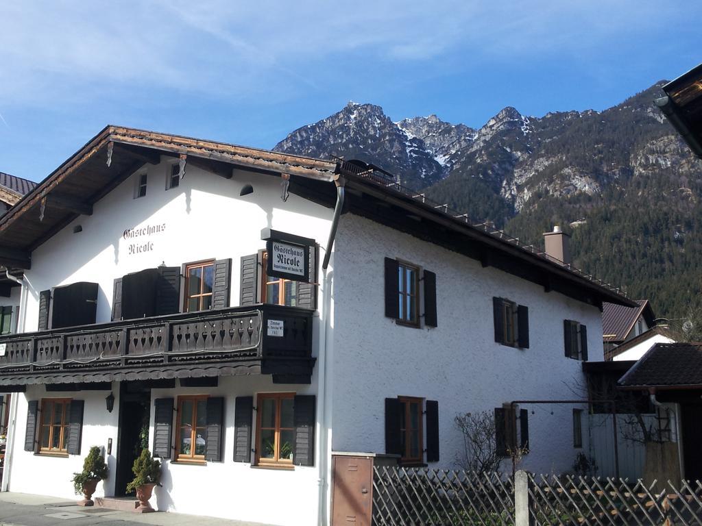 Gaestehaus Nicole Γκάρμις-Παρτενκίρχεν Εξωτερικό φωτογραφία